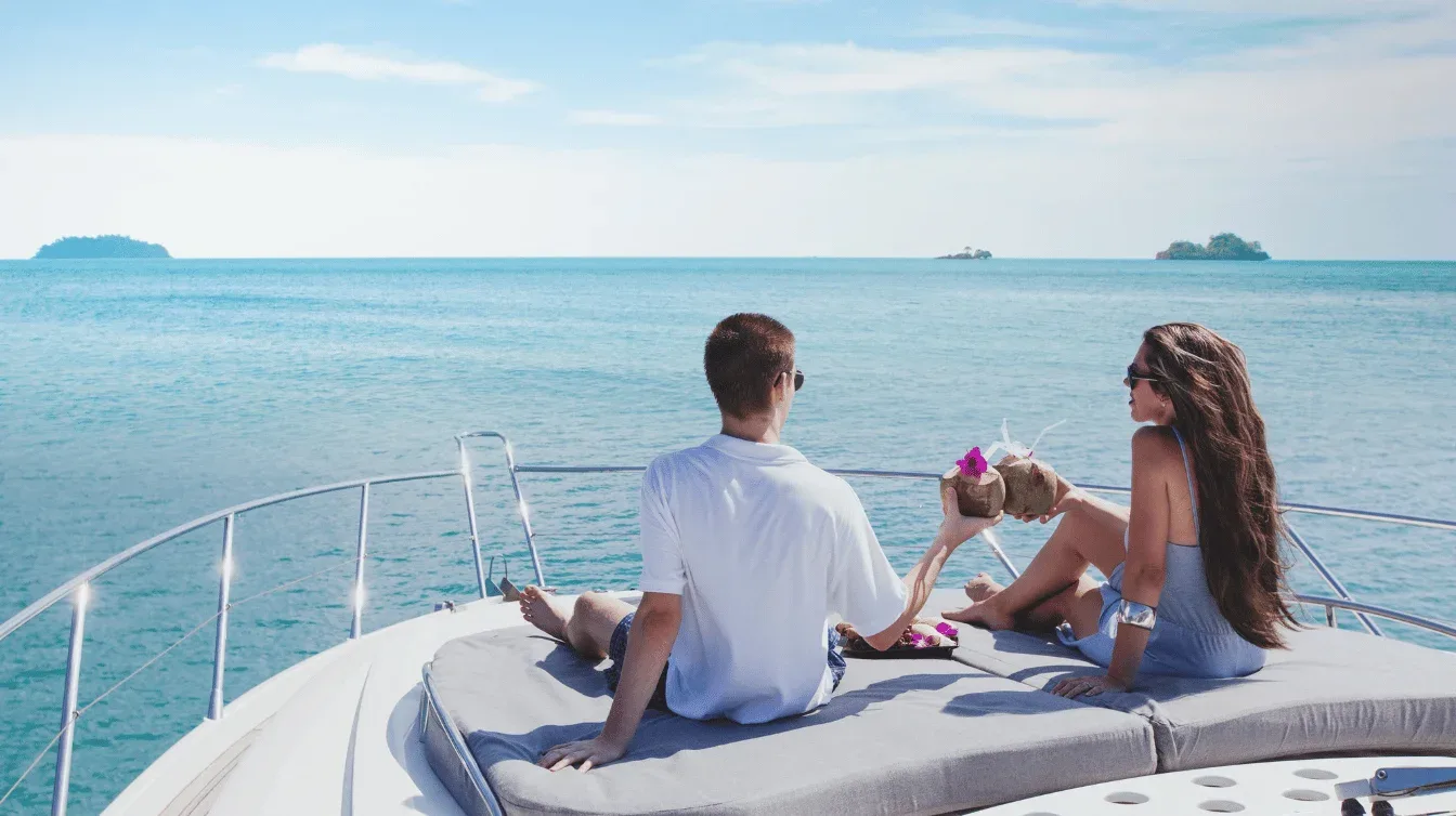 Anniversary yacht cruise Miami - private charter on Biscayne Bay