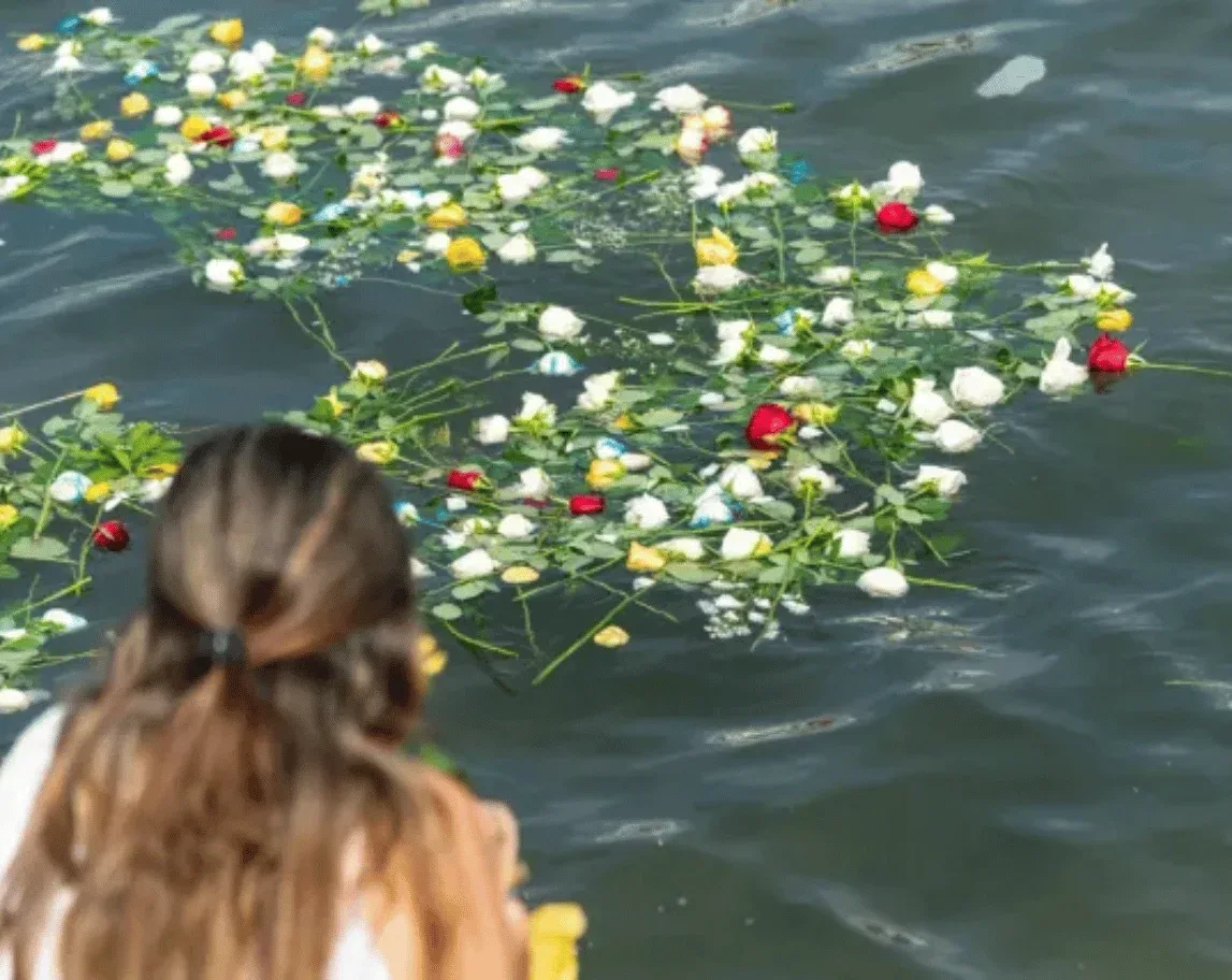 Burial at sea Miami - EPA compliant ocean ash scattering ceremony