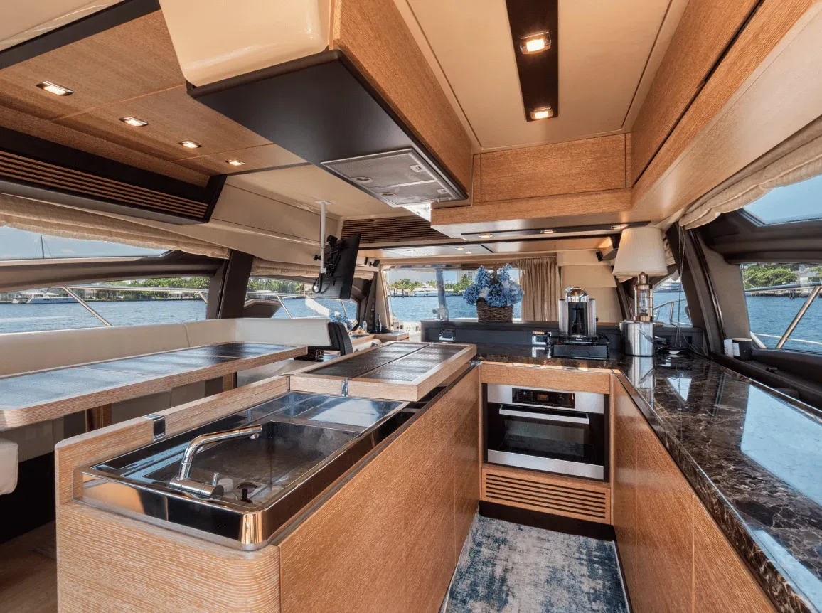 Azimut 64 FT - Photo 19