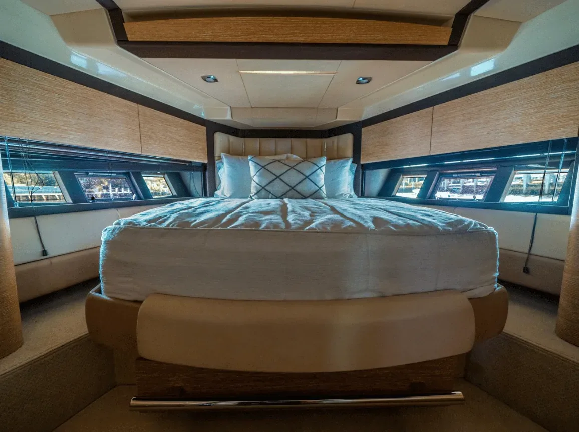 Azimut 66 FT - Photo 20