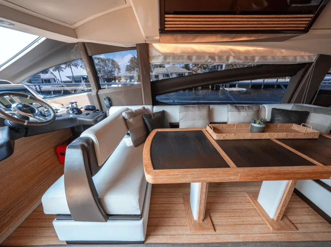 Azimut 66 FT - Photo 25