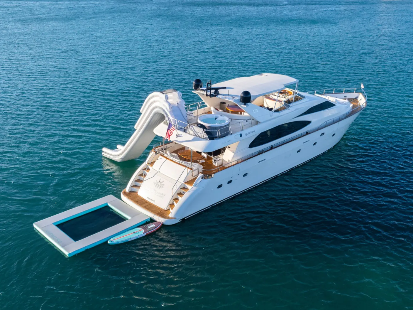 Azimut 90ft