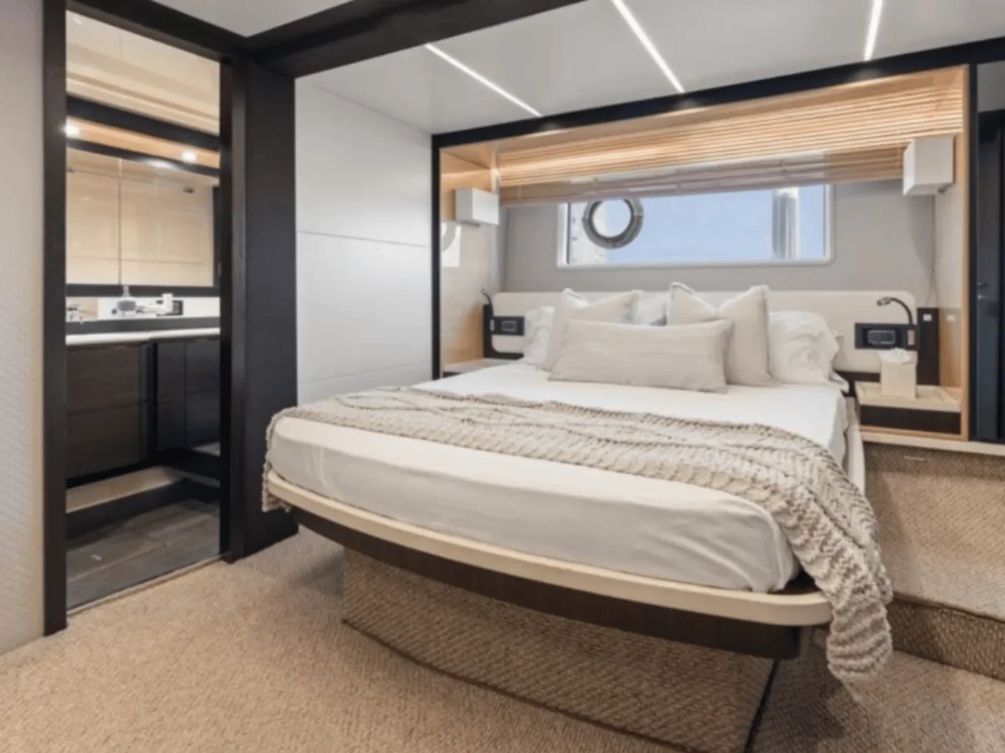 Azimut Fly 68 FT - Photo 10