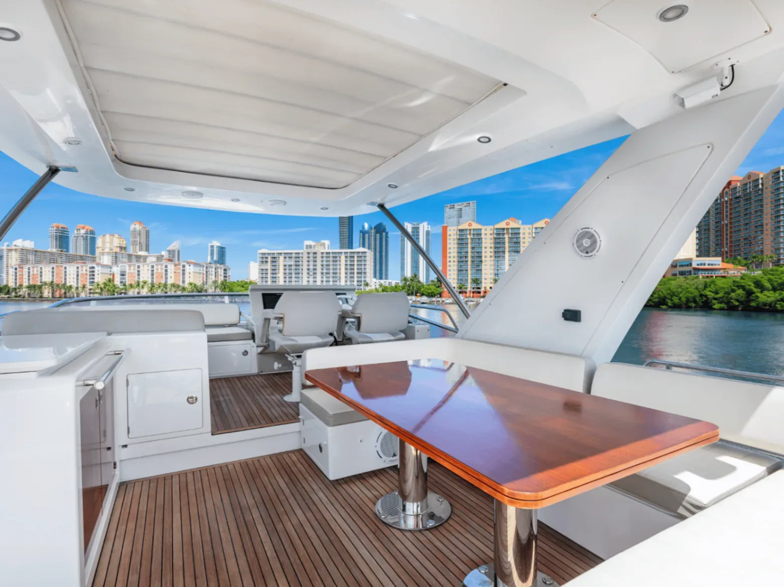 Azimut Fly 68 FT - Photo 5