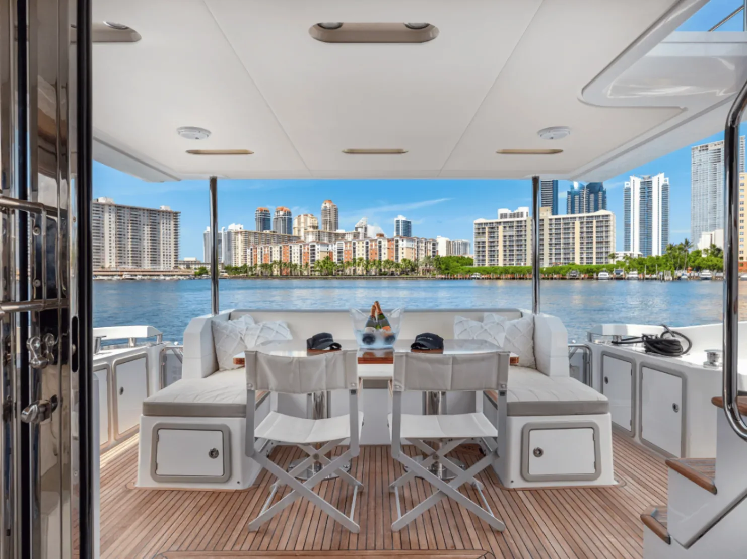 Azimut Fly 68 FT - Photo 7