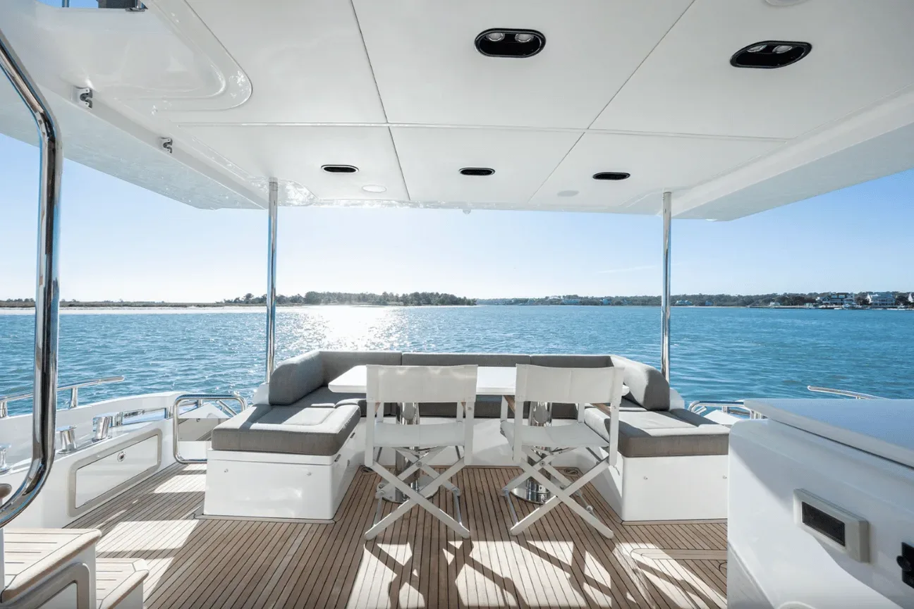 Azimut Flybridge 75 FT - Photo 11