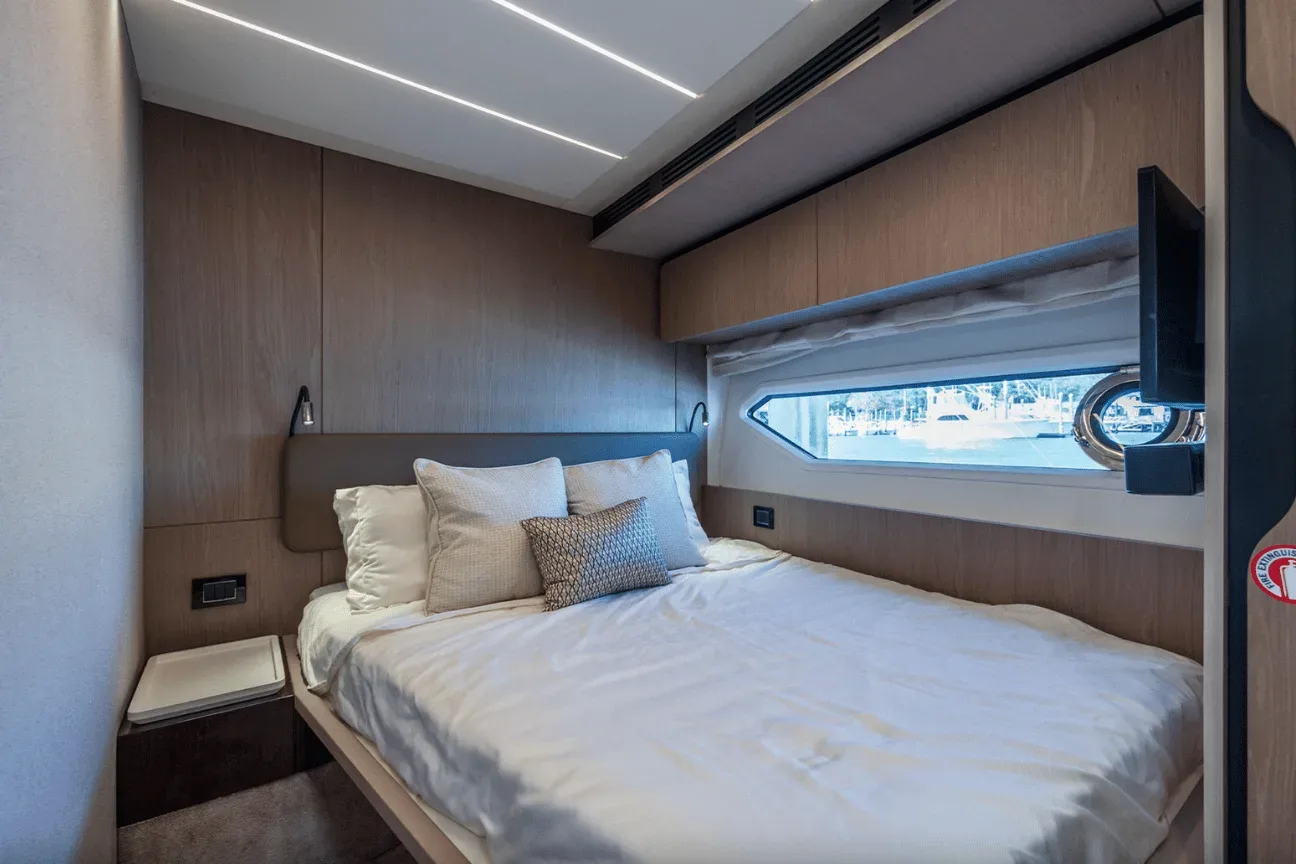 Azimut Flybridge 75 FT - Photo 14