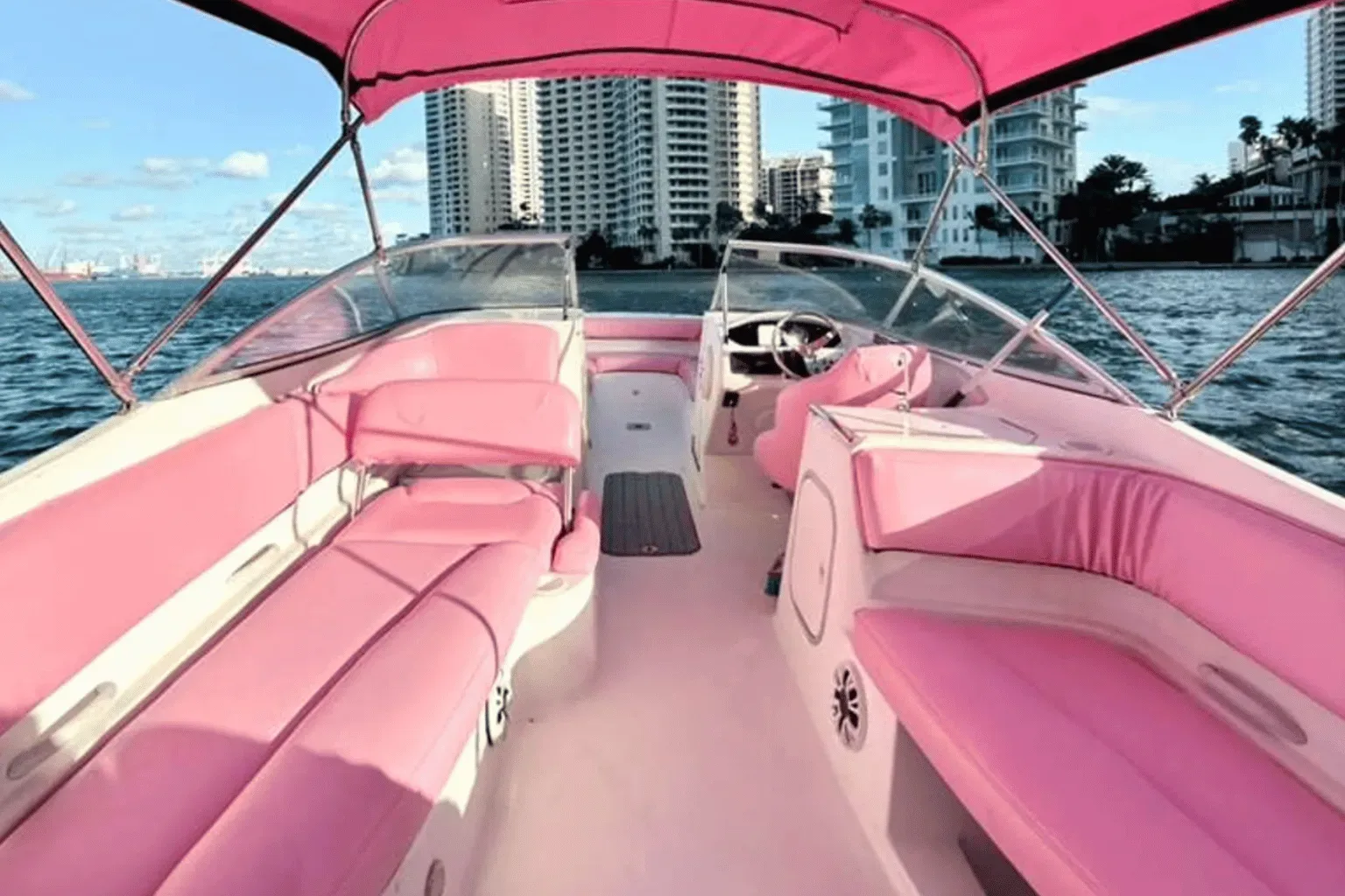Bayliner 26 FT - Photo 2