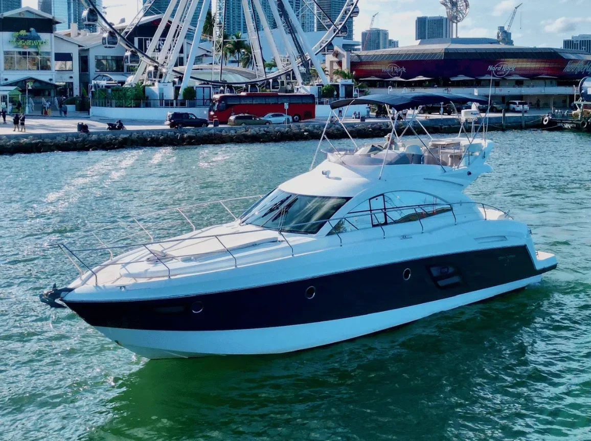 Beneteau Fly 52 FT Yacht Rental Miami