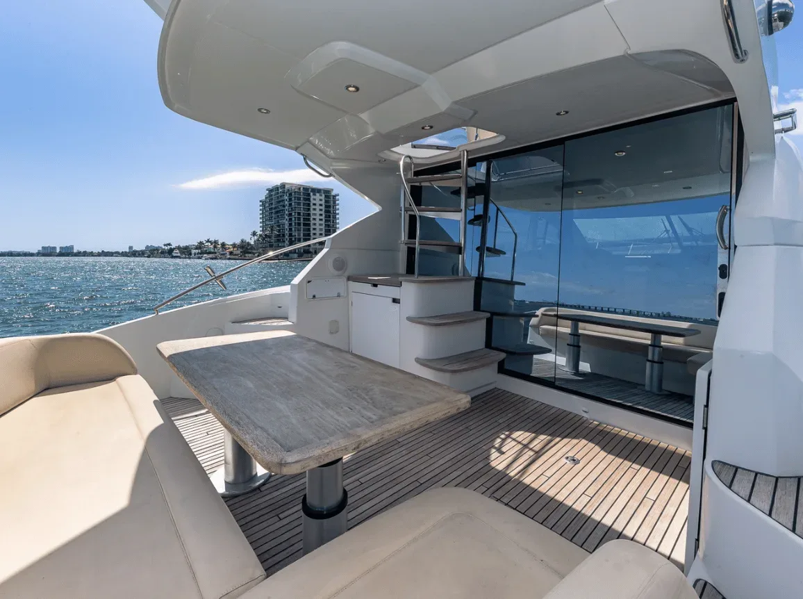 Beneteau Fly 52 FT - Photo 12