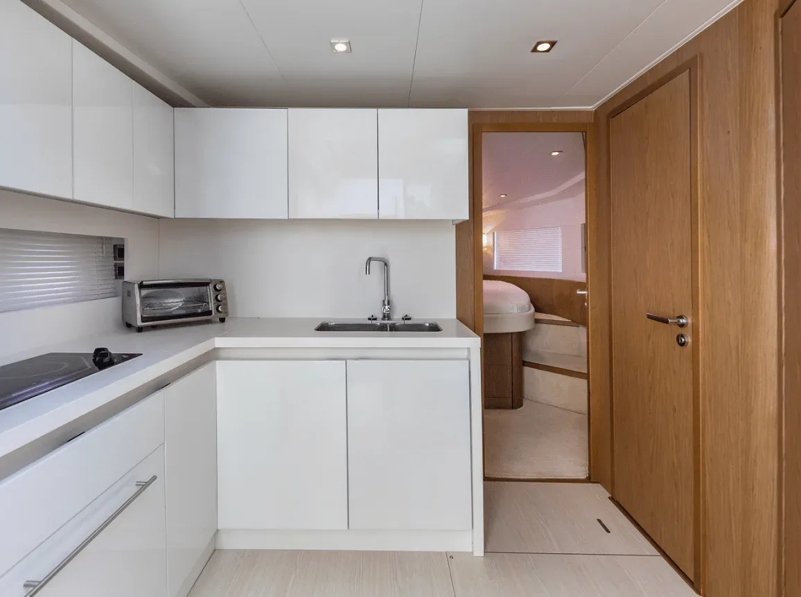 Beneteau Fly 52 FT - Photo 8