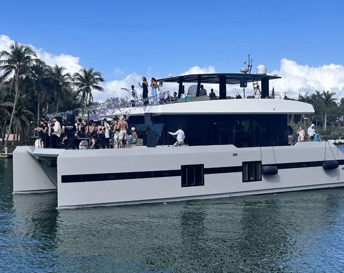 Marathon yacht charter