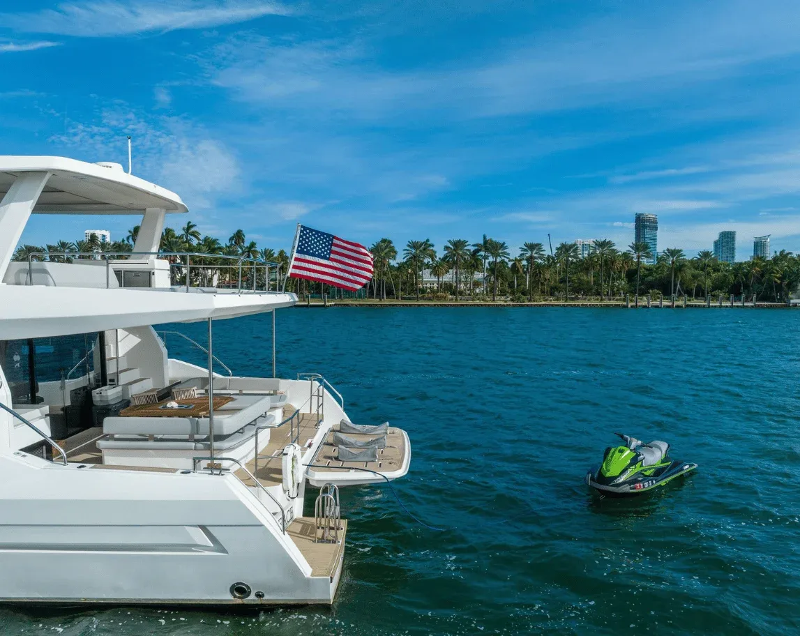 Catamaran cruise Miami Biscayne Bay