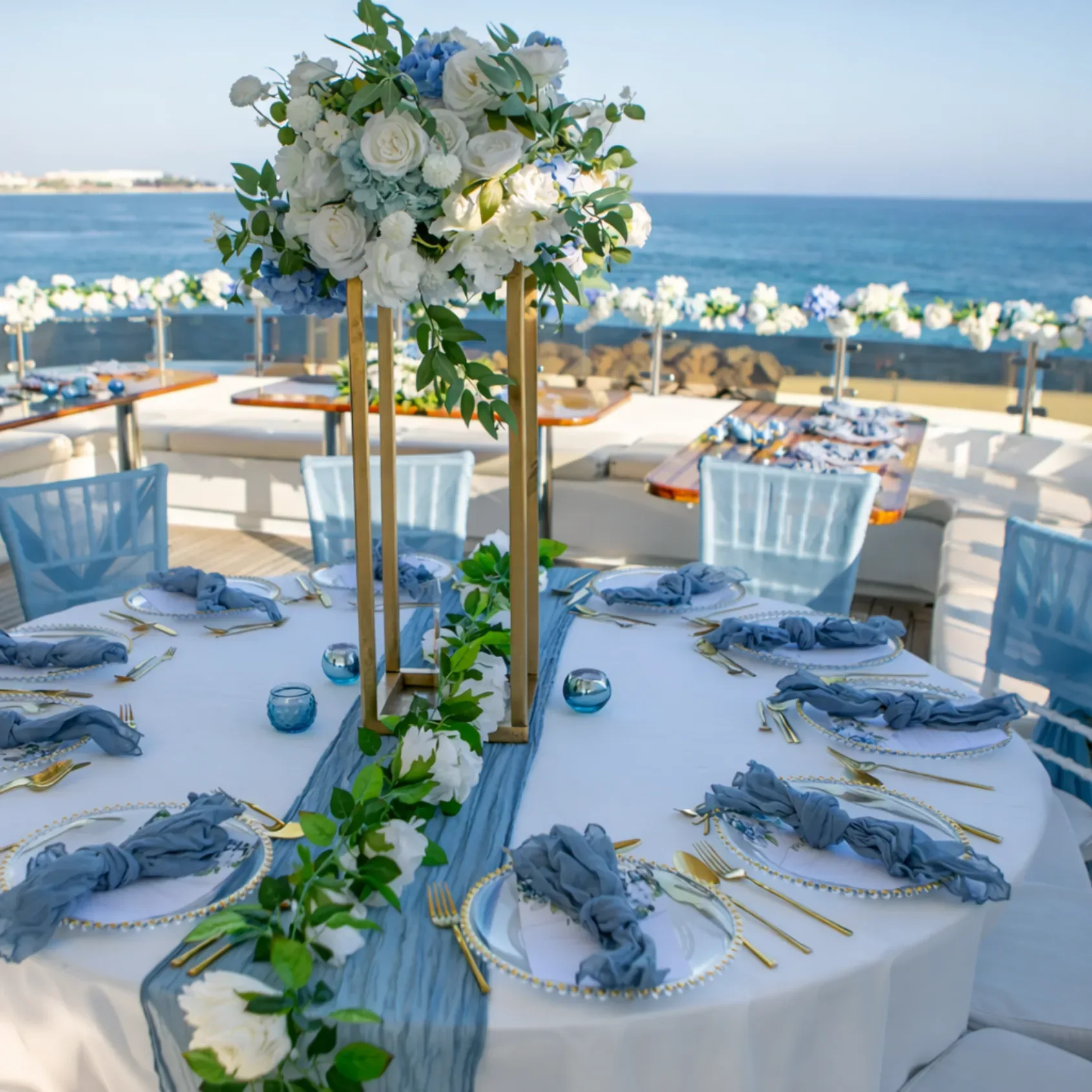 Elegant wedding table setup on a yacht in Miami
