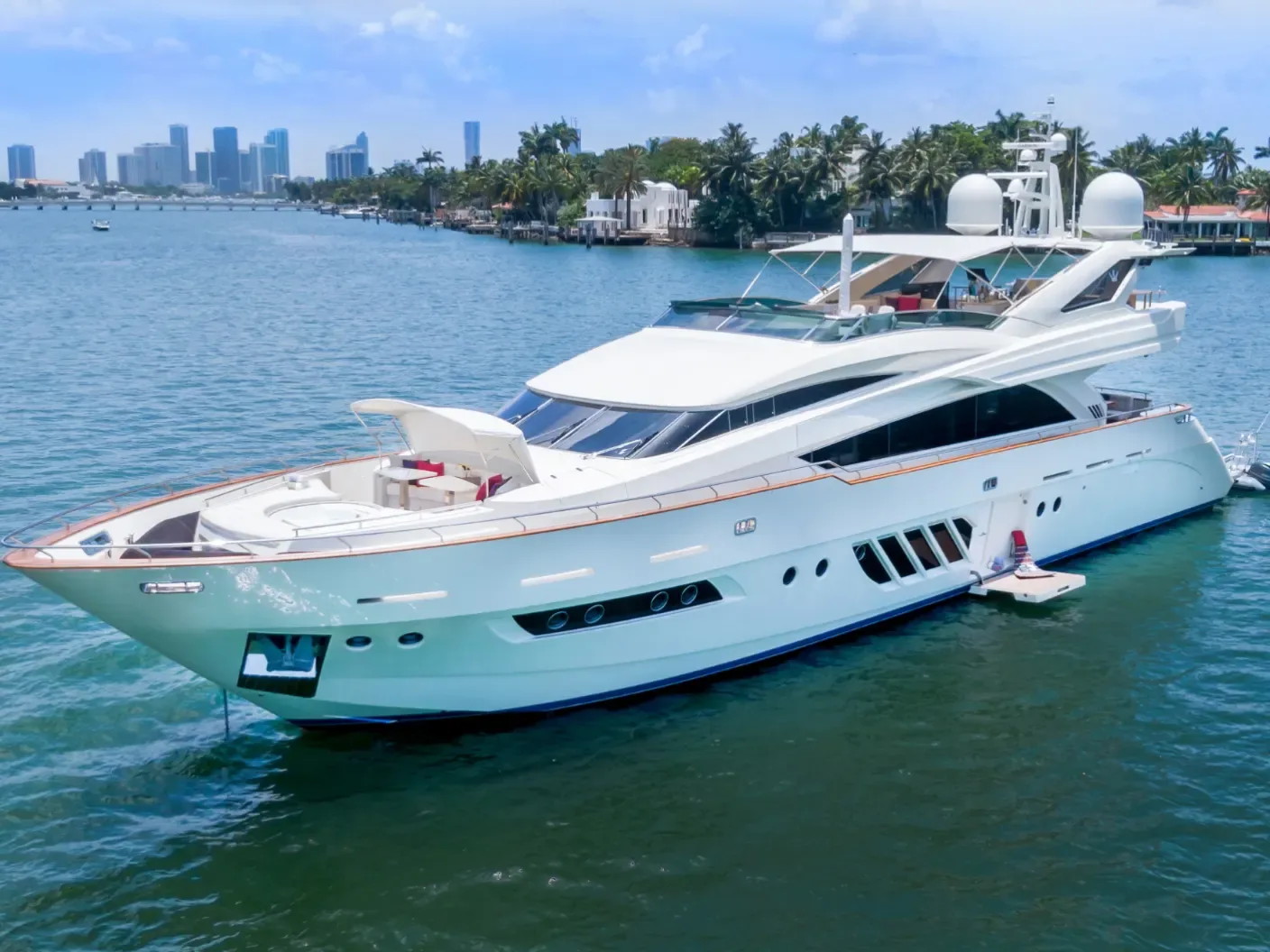Dominator 105ft