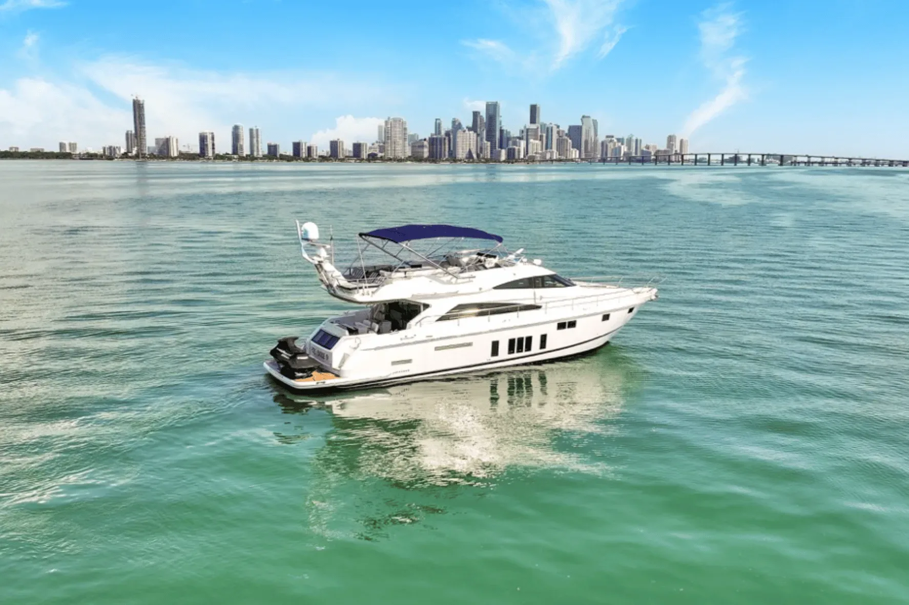 Fairline Squadron 70 FT - Photo 2