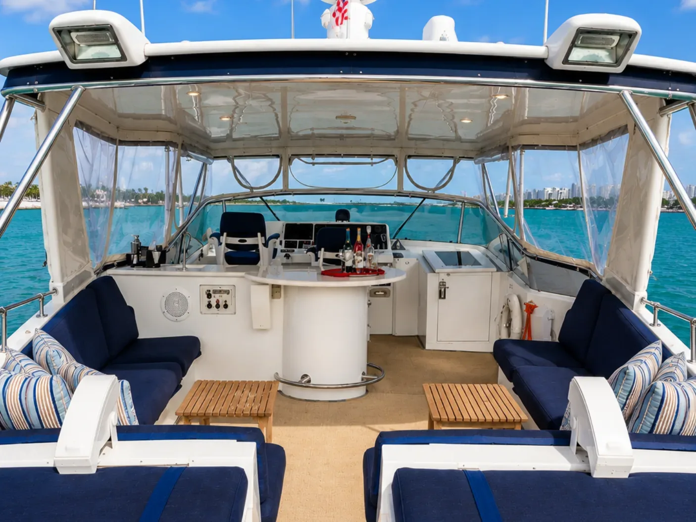 Hatteras 80 FT - Photo 7