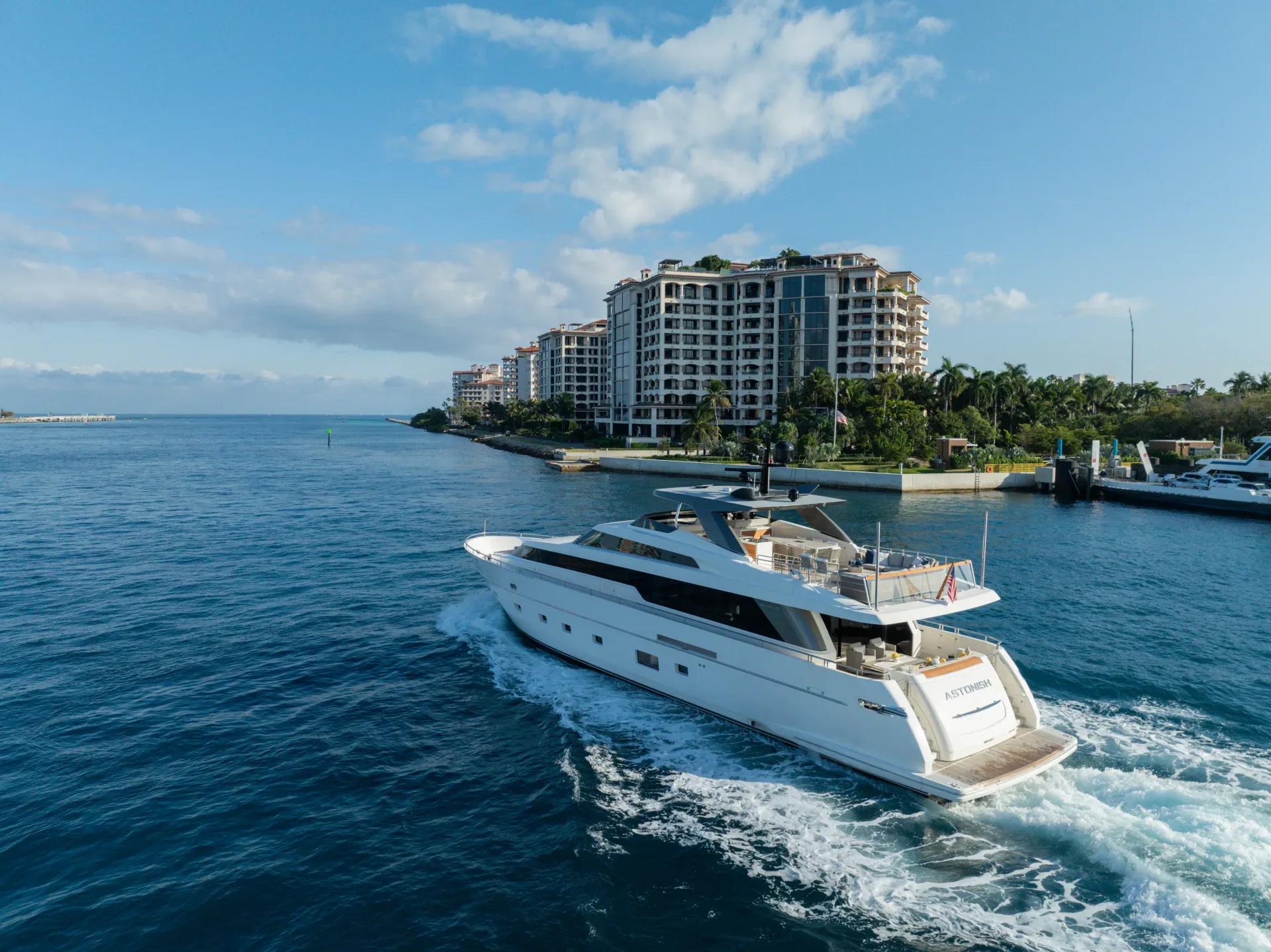 Weekly yacht charter Miami, private multi-night yacht rentals on Biscayne Bay