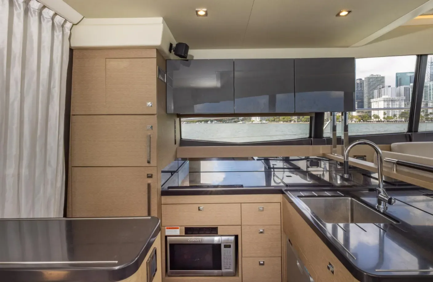 Prestige 60 FT - Photo 16