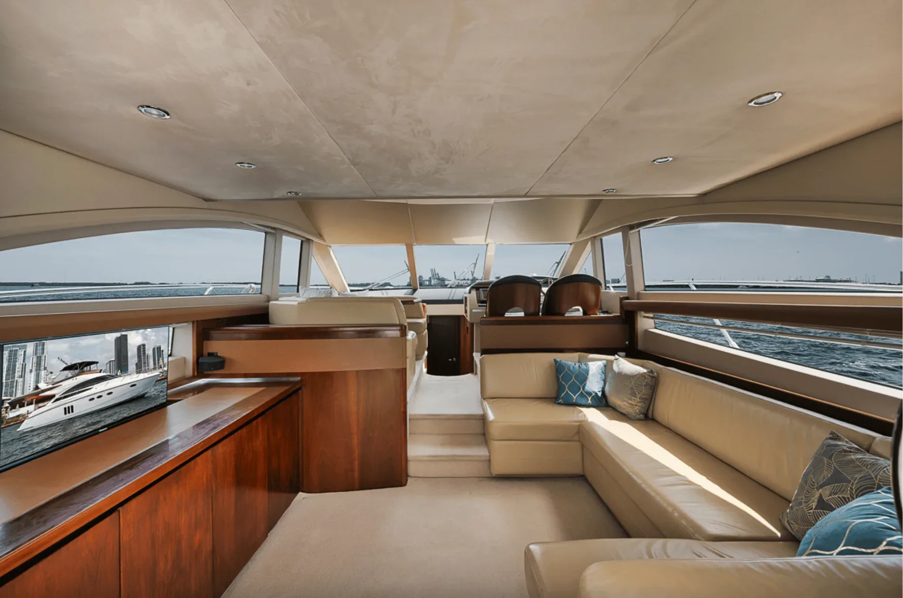 Princess Flybridge 50 FT - Photo 12
