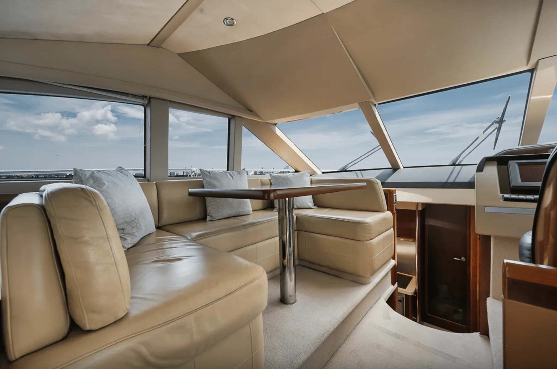Princess Flybridge 50 FT - Photo 14