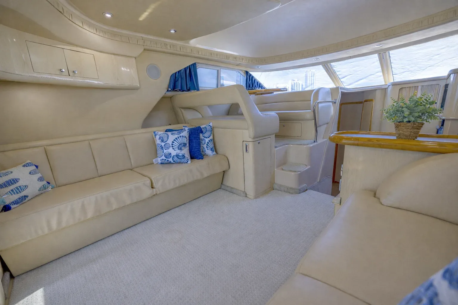 Sea Ray 45 FT - Photo 10