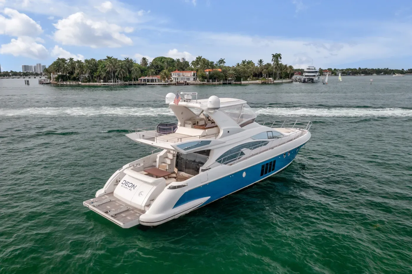 Yacht charter Surfside Haulover Sandbar Sunny Isles Star Island destinations