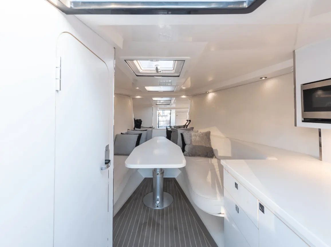 VanDutch 40 FT - Photo 14