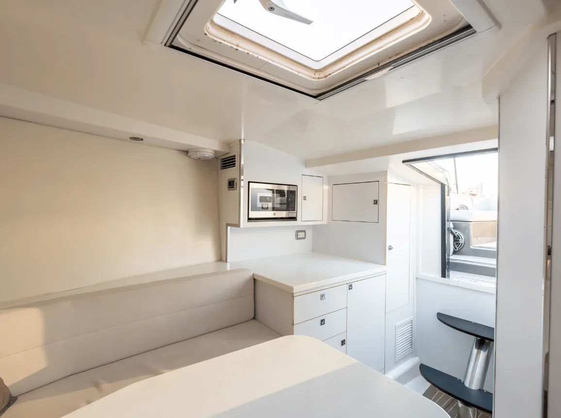 VanDutch 40 FT - Photo 16