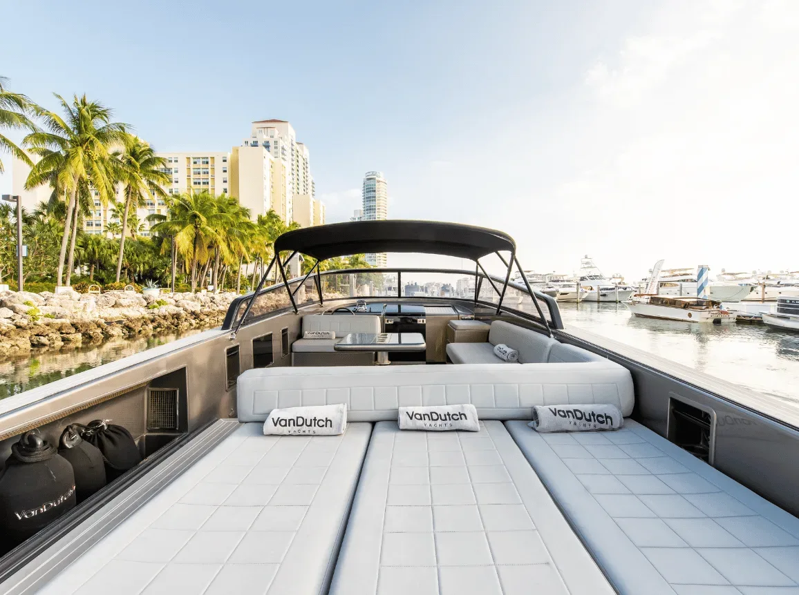 VanDutch 40 FT - Photo 7
