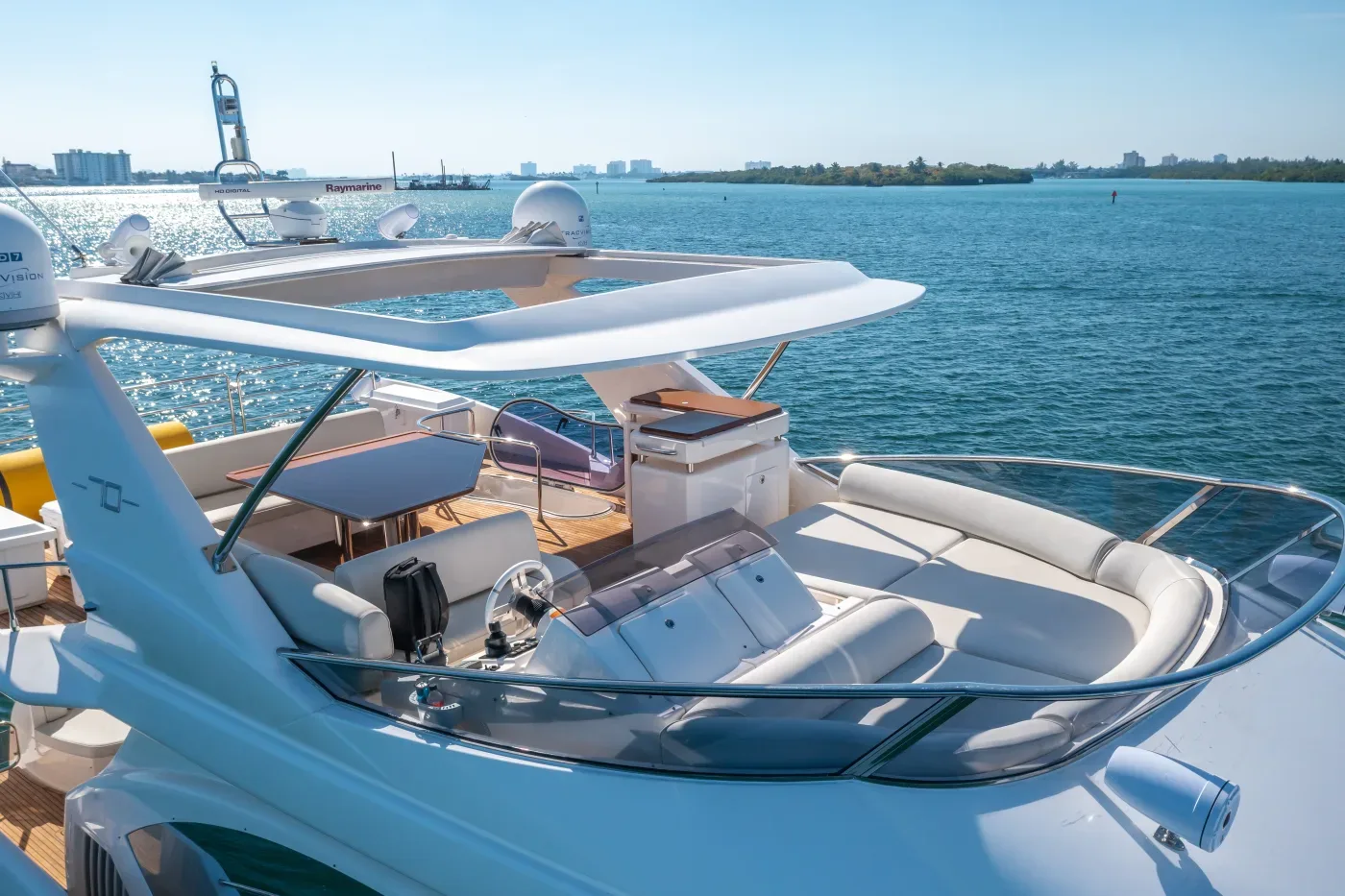 Wynwood yacht charter private cruise Biscayne Bay Star Island