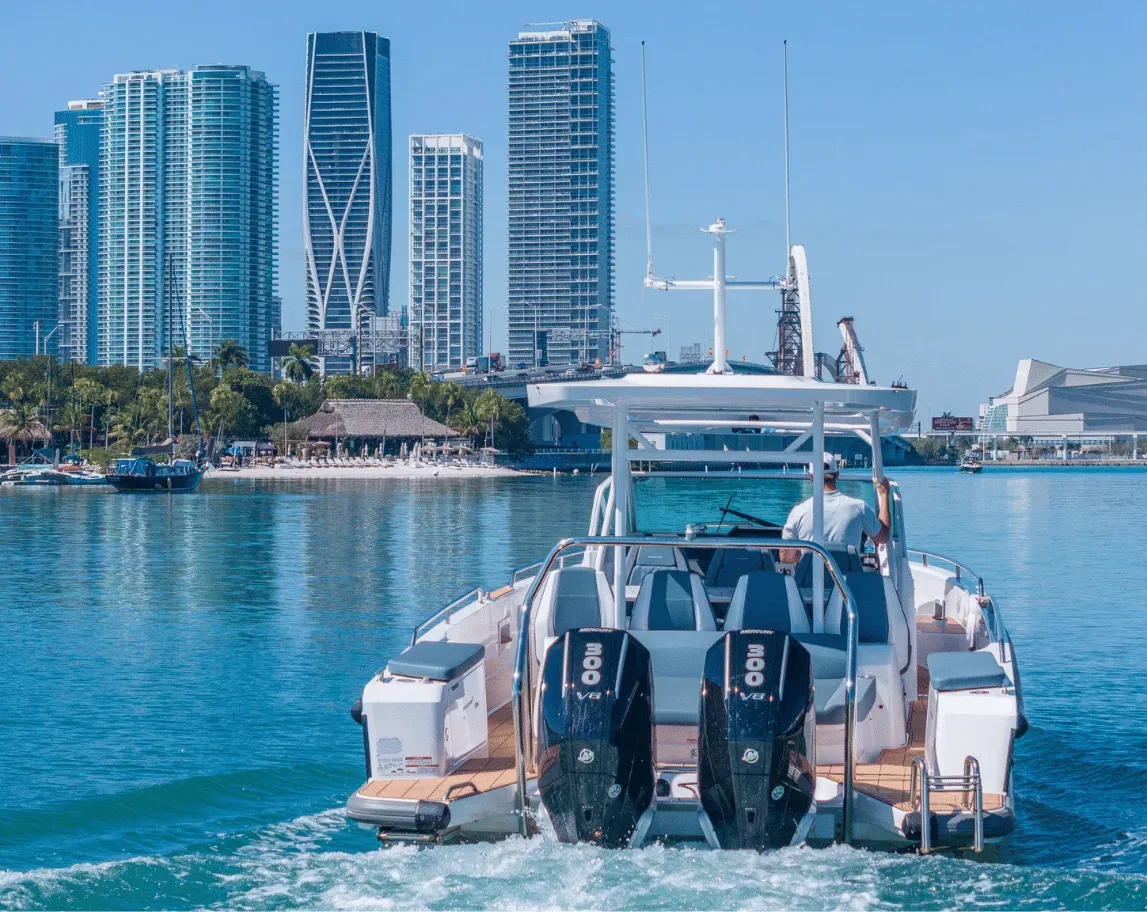 Private boat tour Miami Beach South Beach yacht sightseeing cruise at golden hour